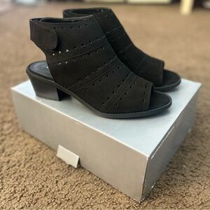 Cloudwalkers Black Heeled Sandals